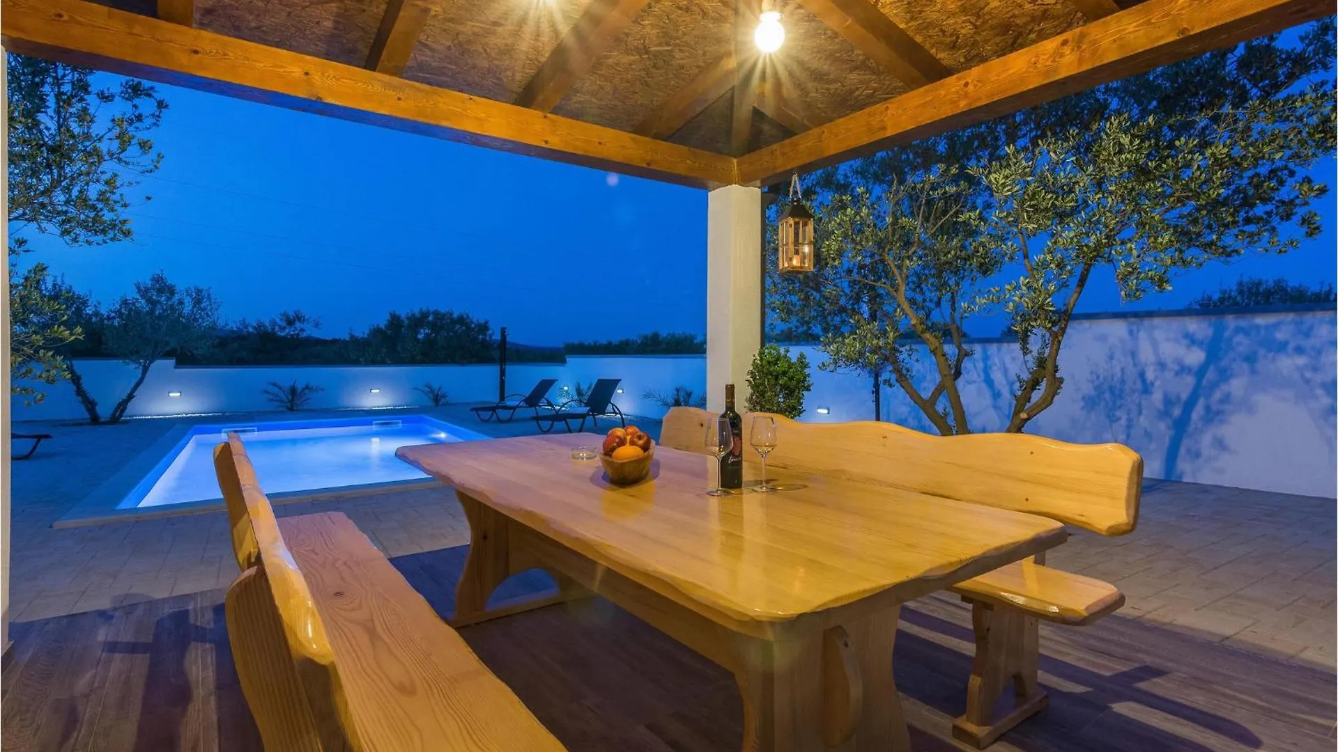 2 Bedroom Lovely Home In بيوغْغاد نا موغو 0*,  كرواتيا