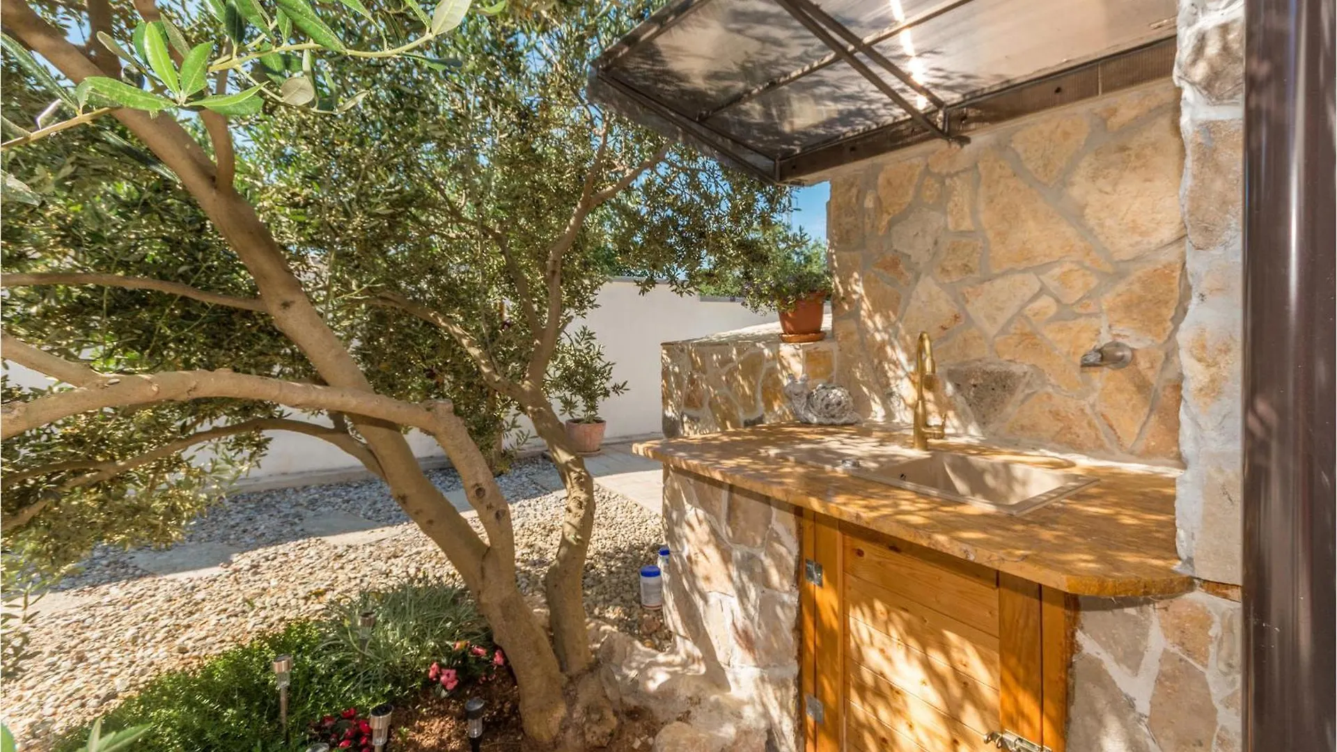 2 Bedroom Lovely Home In Biograd Na Moru 0*,